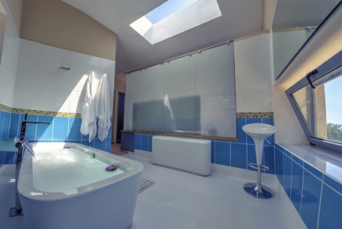 Amazing Villa in Corfu, Barbati, Luxury Villas in Corfu for Sale, Real Estate in Corfu, Greek villas for Sale, Luxury Property in Corfu Greece 17