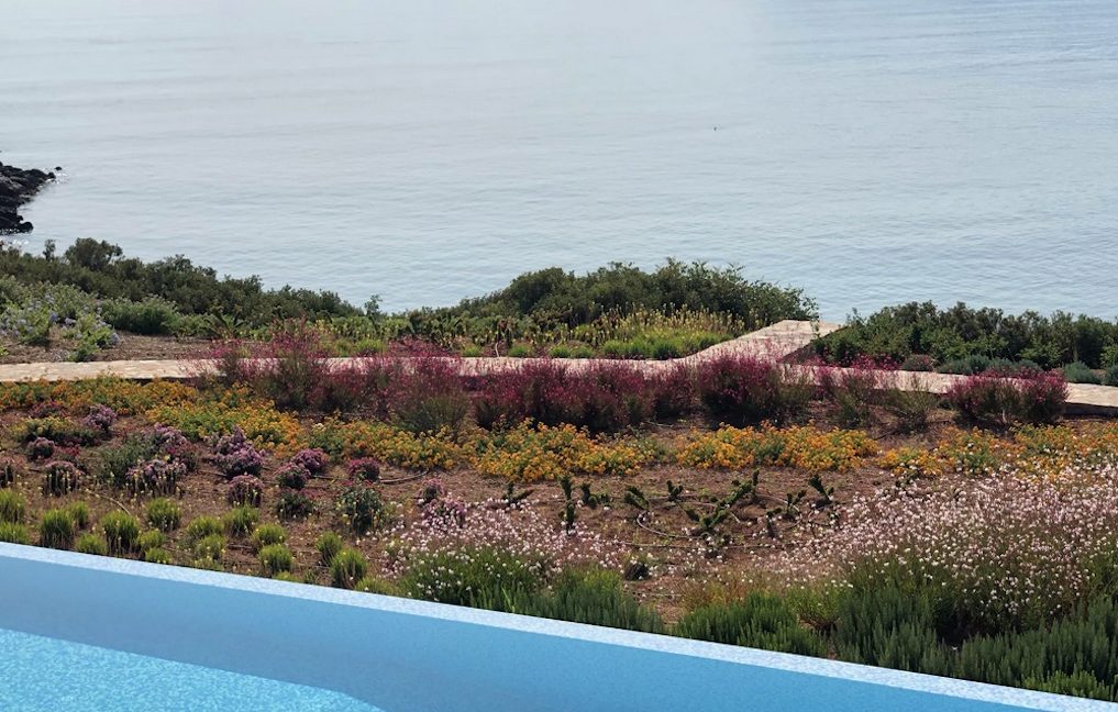 Beachfront Luxury Villa in Crete, Agios Nikolaos. Luxury Beachfront Property in Crete, Seafront Villa Crete for Sale, Luxury Estate in Crete 20