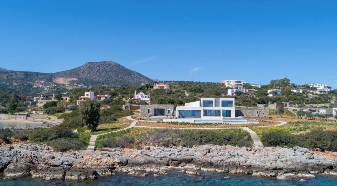 Beachfront Luxury Villa in Crete, Agios Nikolaos. Luxury Beachfront Property in Crete, Seafront Villa Crete for Sale, Luxury Estate in Crete 23