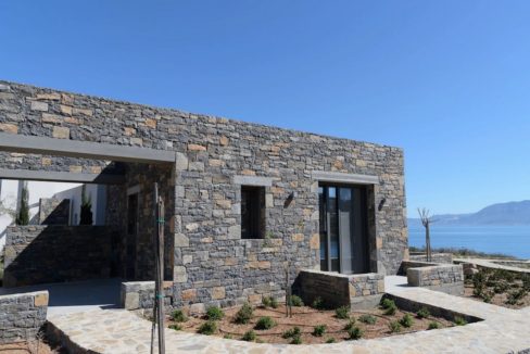 Beachfront Luxury Villa in Crete, Agios Nikolaos. Luxury Beachfront Property in Crete, Seafront Villa Crete for Sale, Luxury Estate in Crete 5