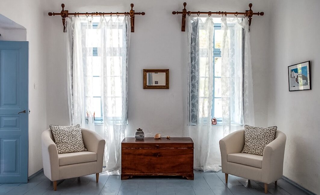 House for sale in Santorini Pyrgos, with sea view, Real Estate in Santorini 11