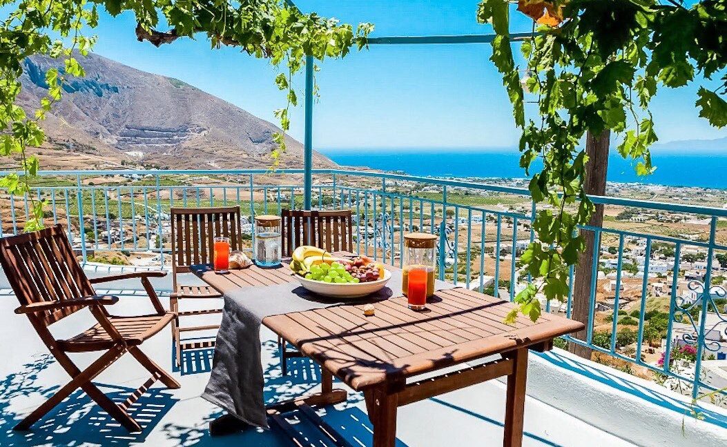 House for sale in Santorini Pyrgos, with sea view, Real Estate in Santorini 16