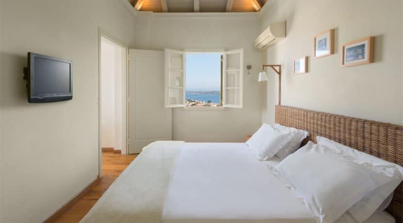 Luxury Complex of 3 Villas for Sale in Spetses island Greece. Villas for Sale in Spetses, Spetses island near Athens, for Sale in Spetses Greece 10