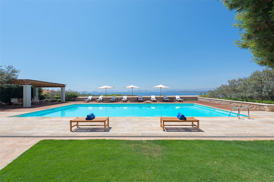 Luxury Complex of 3 Villas for Sale in Spetses island Greece
