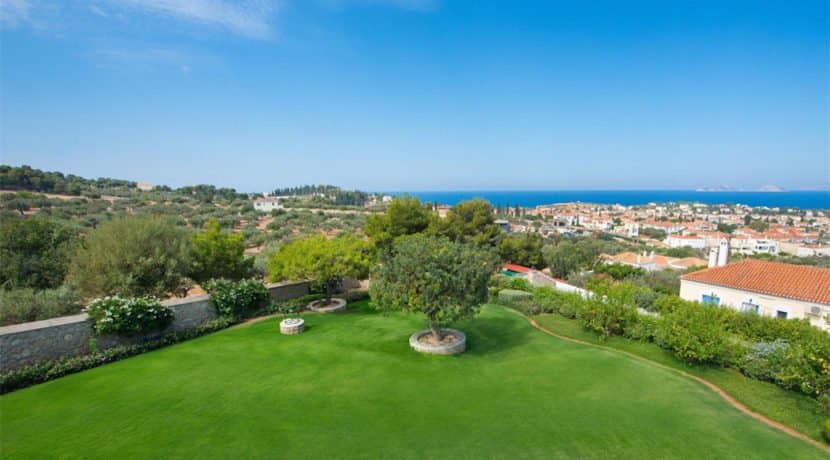 Luxury Complex of 3 Villas for Sale in Spetses island Greece. Villas for Sale in Spetses, Spetses island near Athens, for Sale in Spetses Greece 5