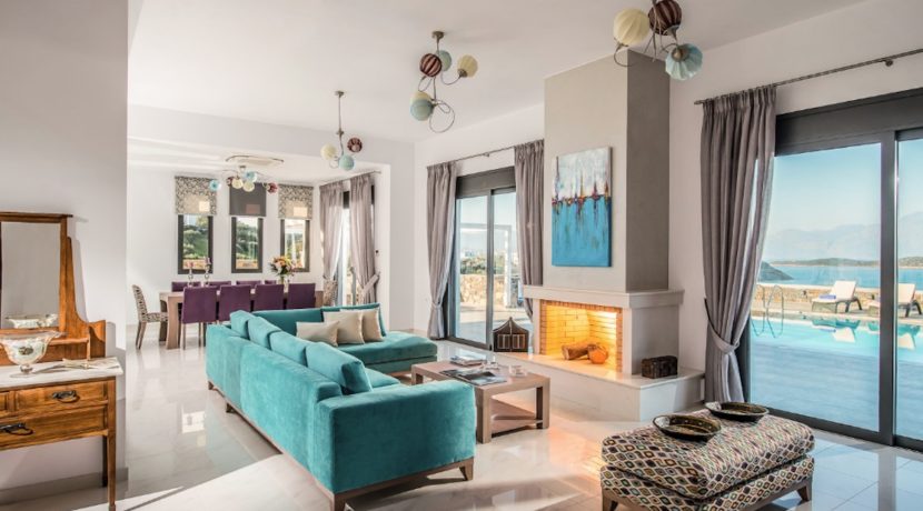 Luxury Villa in Agios Nikolaos Crete, by the sea. Villas for Sale in Crete, Seafront Villas in Crete, Luxury Estate Crete 15