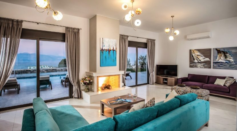 Luxury Villa in Agios Nikolaos Crete, by the sea. Villas for Sale in Crete, Seafront Villas in Crete, Luxury Estate Crete 17