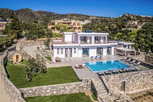 Luxury Villa in Agios Nikolaos Crete, by the sea. Villas for Sale in Crete, Seafront Villas in Crete, Luxury Estate Crete 23