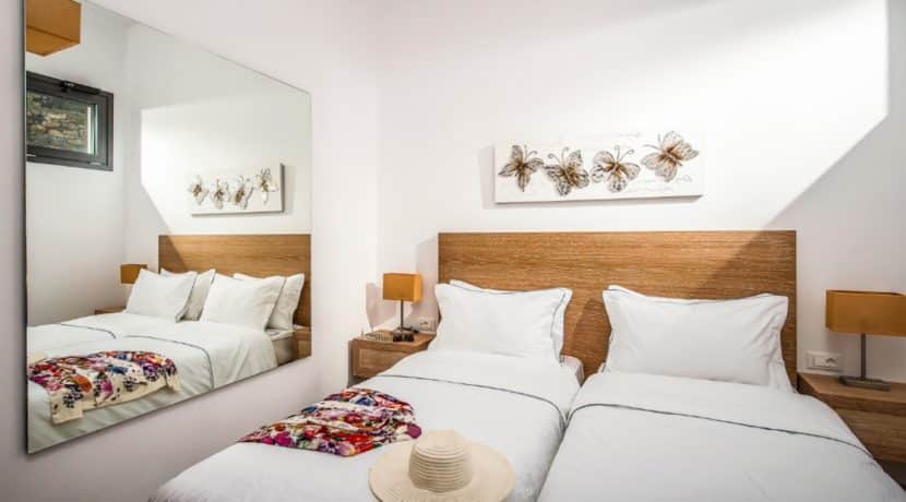 Luxury Villa in Agios Nikolaos Crete, by the sea. Villas for Sale in Crete, Seafront Villas in Crete, Luxury Estate Crete 6