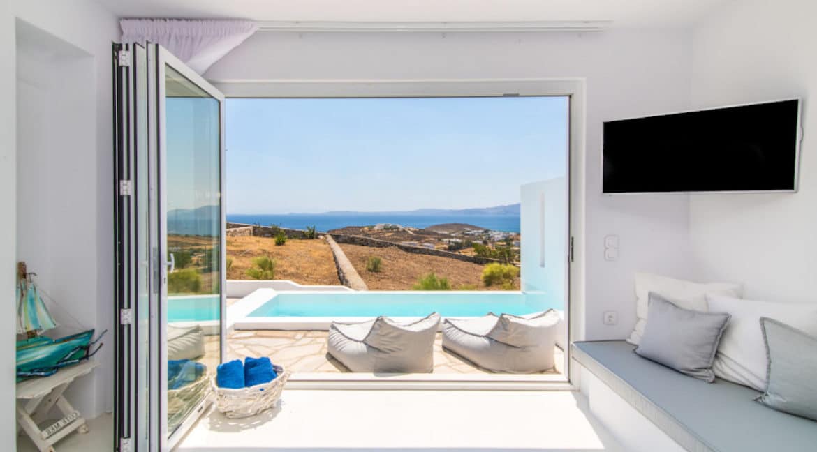 Luxury Villa in Tinos Island, Luxury Villa in Cyclades Greece, Tinos Greece, Real Estate in Tinos, Luxury Estate in Tinos, Luxury Properties in Cyclades 17