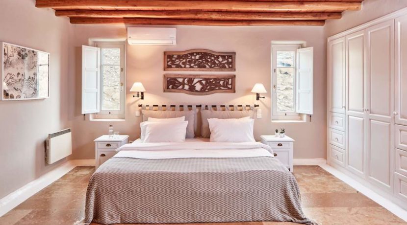 Luxury villa in Mykonos with 10,000 sqm land. Mykonos Villas, Luxury Villa for Sale in Mykonos, Mykonos Luxury Villas, Real Estate Mykonos, Agrari 1