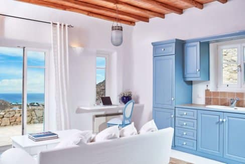 Luxury villa in Mykonos with 10,000 sqm land. Mykonos Villas, Luxury Villa for Sale in Mykonos, Mykonos Luxury Villas, Real Estate Mykonos, Agrari 11