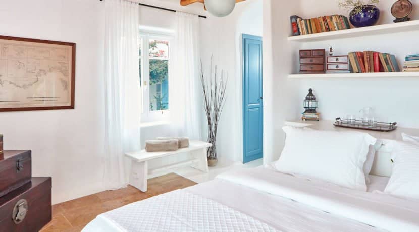 Luxury villa in Mykonos with 10,000 sqm land. Mykonos Villas, Luxury Villa for Sale in Mykonos, Mykonos Luxury Villas, Real Estate Mykonos, Agrari 14