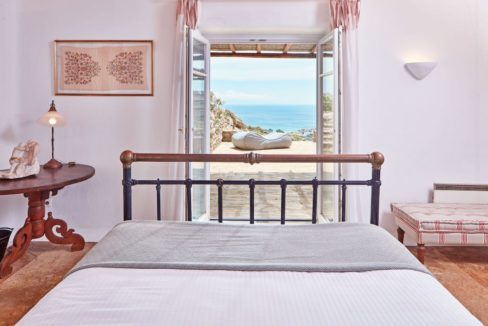 Luxury villa in Mykonos with 10,000 sqm land. Mykonos Villas, Luxury Villa for Sale in Mykonos, Mykonos Luxury Villas, Real Estate Mykonos, Agrari 15