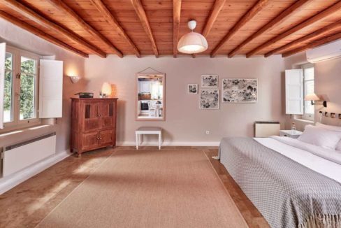 Luxury villa in Mykonos with 10,000 sqm land. Mykonos Villas, Luxury Villa for Sale in Mykonos, Mykonos Luxury Villas, Real Estate Mykonos, Agrari 2