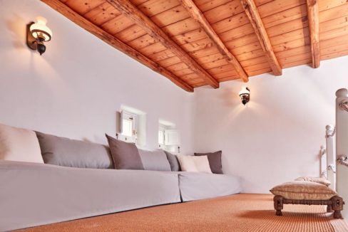 Luxury villa in Mykonos with 10,000 sqm land. Mykonos Villas, Luxury Villa for Sale in Mykonos, Mykonos Luxury Villas, Real Estate Mykonos, Agrari 3