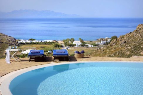 Luxury villa in Mykonos with 10,000 sqm land. Mykonos Villas, Luxury Villa for Sale in Mykonos, Mykonos Luxury Villas, Real Estate Mykonos, Agrari 33