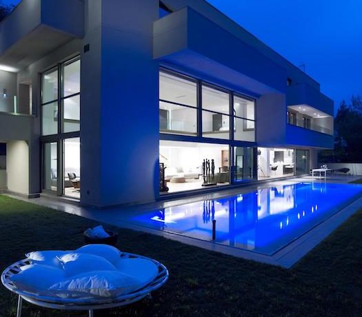 Luxury villa in North Athens, Dionisos area. Luxury Villas in North Athens, Villas in Athens, Luxury Property in Athens, Villa with Pool for Sale in Attica 3