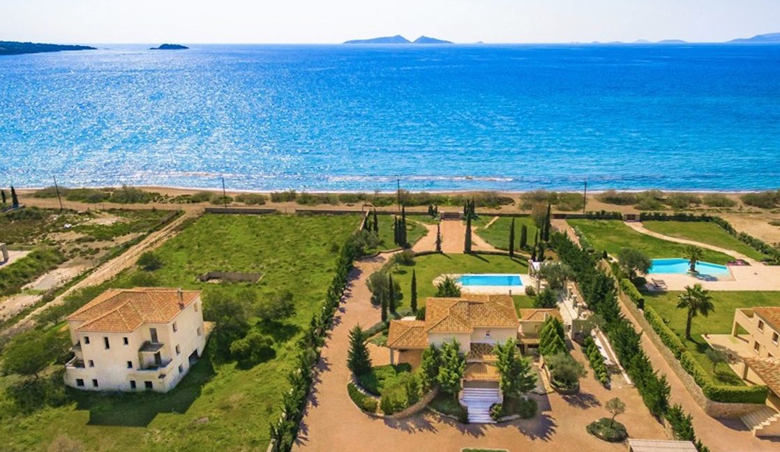 NEW Seafront Villa in Peloponnese, Beachfront Property in Porto Heli. Buy this luxury Villa at the most cosmopolitan spot in Greece. Porto Heli Real Estate 4