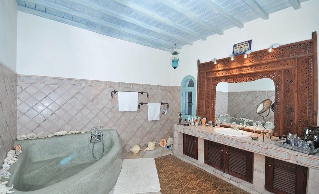 Traditional 2 levels Villa with sea view in Mykonos Center. Mykonos Chora Property for Sale, Mykonos Center House for Sale 5
