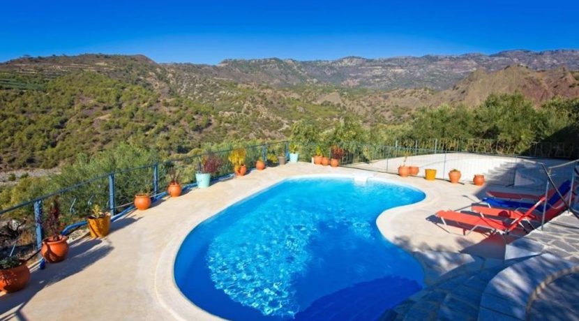Villa for Sale in South Crete, Homes for Sale in Crete, Economy House for Sale in Crete, Property in Crete Greece, Real Estate in Crete 15