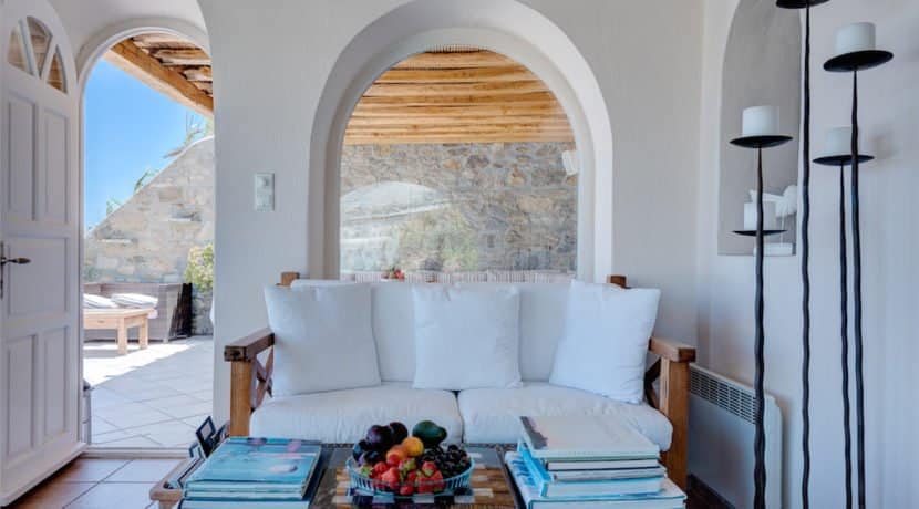 Waterfront Luxury Villa in Mykonos. Mykonos estates, elite estates Mykonos, Luxury Estate Mykonos, Seafront Villa Mykonos, Mykonos Villas 10
