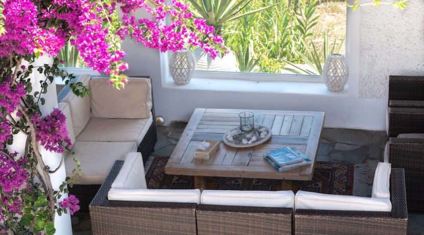 Waterfront Luxury Villa in Mykonos. Mykonos estates, elite estates Mykonos, Luxury Estate Mykonos, Seafront Villa Mykonos, Mykonos Villas 12