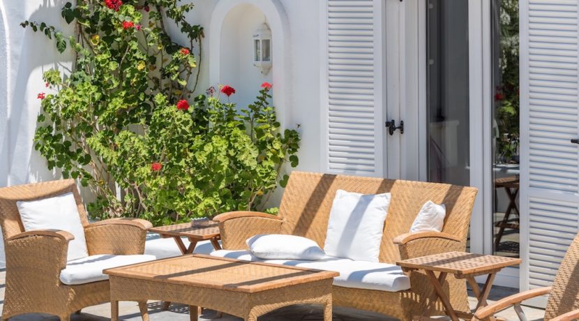 Waterfront Luxury Villa in Mykonos. Mykonos estates, elite estates Mykonos, Luxury Estate Mykonos, Seafront Villa Mykonos, Mykonos Villas 13