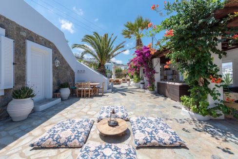 Waterfront Luxury Villa in Mykonos. Mykonos estates, elite estates Mykonos, Luxury Estate Mykonos, Seafront Villa Mykonos, Mykonos Villas 17