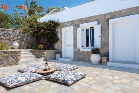 Waterfront Luxury Villa in Mykonos. Mykonos estates, elite estates Mykonos, Luxury Estate Mykonos, Seafront Villa Mykonos, Mykonos Villas 18