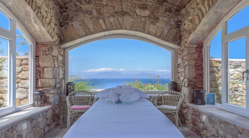 Waterfront Luxury Villa in Mykonos. Mykonos estates, elite estates Mykonos, Luxury Estate Mykonos, Seafront Villa Mykonos, Mykonos Villas 21