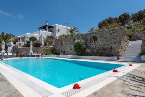 Waterfront Luxury Villa in Mykonos. Mykonos estates, elite estates Mykonos, Luxury Estate Mykonos, Seafront Villa Mykonos, Mykonos Villas 23