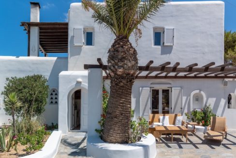Waterfront Luxury Villa in Mykonos. Mykonos estates, elite estates Mykonos, Luxury Estate Mykonos, Seafront Villa Mykonos, Mykonos Villas 26