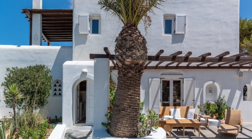 Waterfront Luxury Villa in Mykonos. Mykonos estates, elite estates Mykonos, Luxury Estate Mykonos, Seafront Villa Mykonos, Mykonos Villas 26
