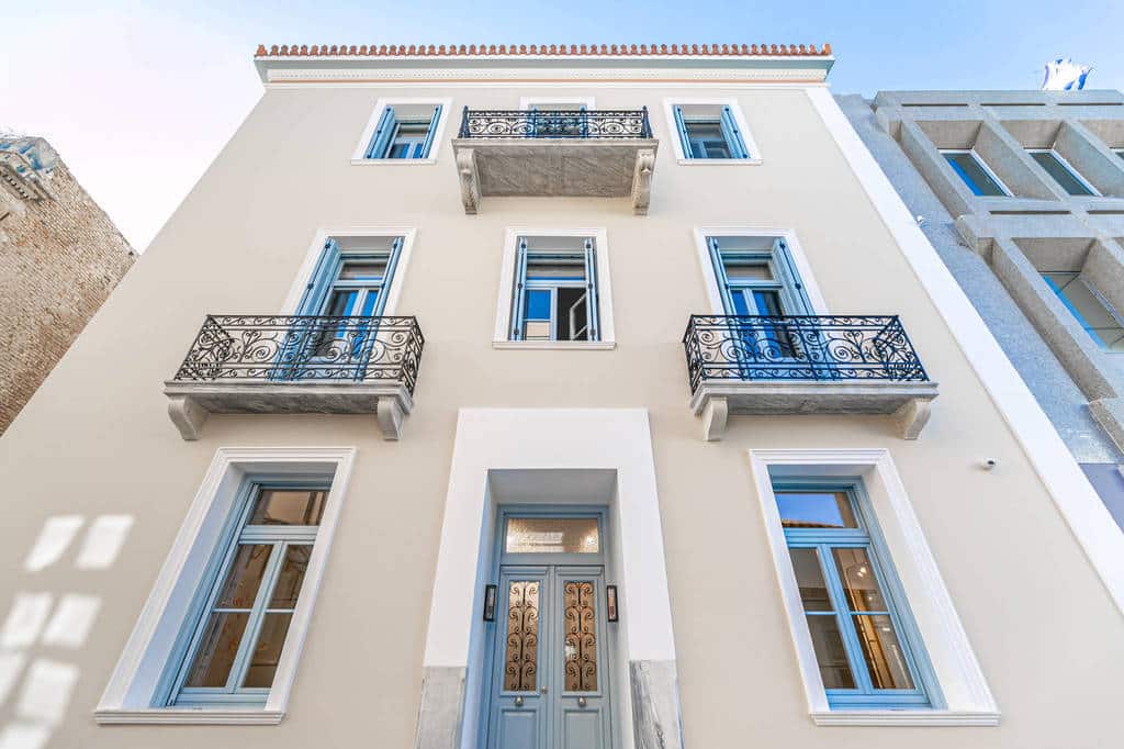 12 room luxury Hotel for sale in Acropolis/Plaka, Athens