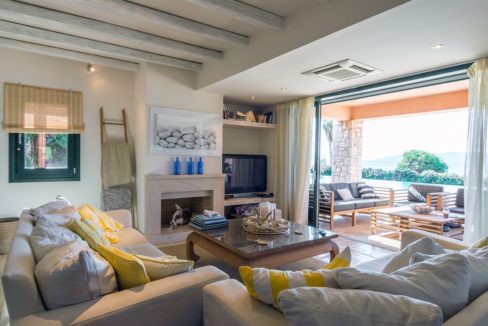 2 Amazing Beachfront Villas in Peloponnese, Ermioni, Villas for Sale in Porto Heli, Beachfront Villas in Greece, Seafront Villas in Porto Heli 14