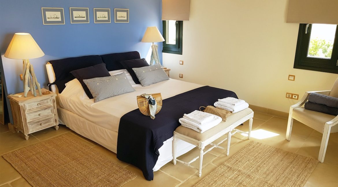 2 Amazing Beachfront Villas in Peloponnese, Ermioni, Villas for Sale in Porto Heli, Beachfront Villas in Greece, Seafront Villas in Porto Heli 3