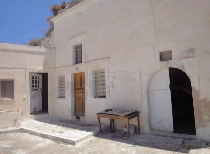2 big Buildings to turn them into Boutique hotel in Finikia Oia Santorini, unfinished buildings in Santorini, Buildings to renovate in Santorini 5