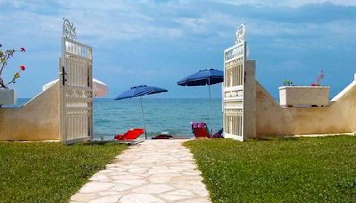 Beachfront House in Corfu excellent Investment, Seafront House in Corfu, Beachfront Property in Corfu, Greek Villa on the beach, Corfu Homes for Sale 12