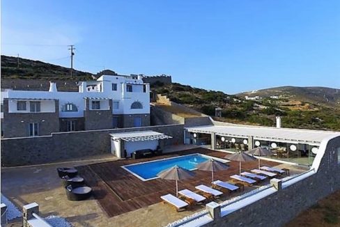 Complex of 4 villas for sale in Paros, Paros Real Estate, Villas for Sale in Paros Greece, Investments in Paros Greece, Hotel for Sale in Paros 9