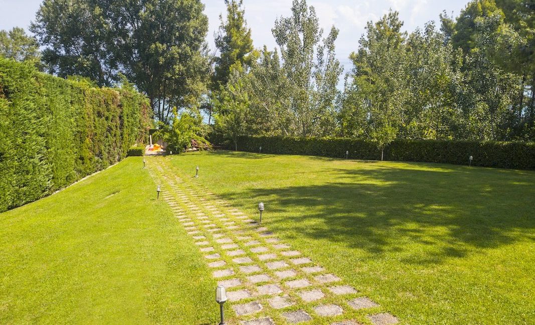 Gorgeous Beachfront Villa in Halkidiki, Beachfront Villa in Halkidiki, Beachfront Real Estate, Sea front villa in Kassandra, Villa on the sea Halkidiki 3