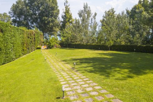Gorgeous Beachfront Villa in Halkidiki, Beachfront Villa in Halkidiki, Beachfront Real Estate, Sea front villa in Kassandra, Villa on the sea Halkidiki 3