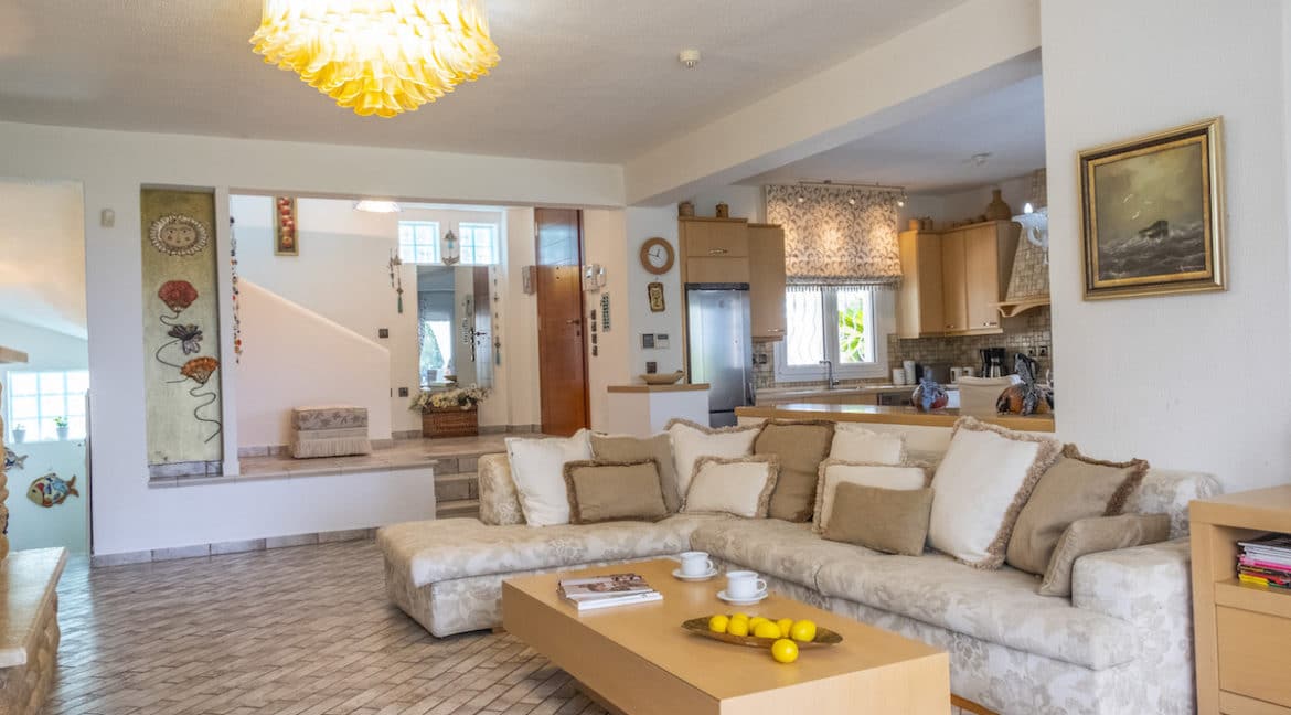 Gorgeous Beachfront Villa in Halkidiki, Beachfront Villa in Halkidiki, Beachfront Real Estate, Sea front villa in Kassandra, Villa on the sea Halkidiki 36
