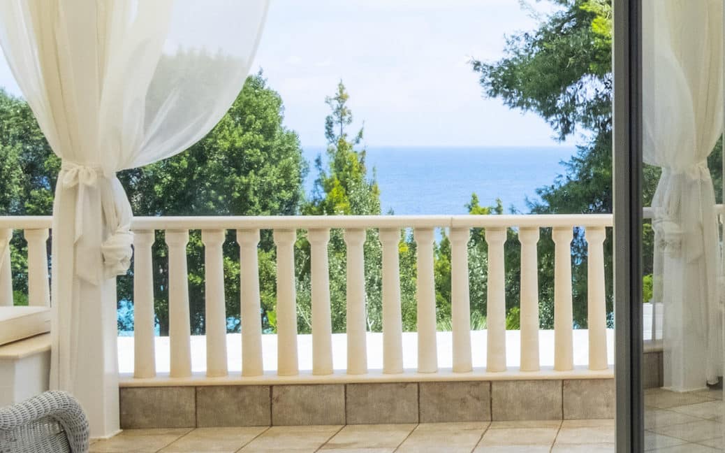 Gorgeous Beachfront Villa in Halkidiki, Beachfront Villa in Halkidiki, Beachfront Real Estate, Sea front villa in Kassandra, Villa on the sea Halkidiki 41