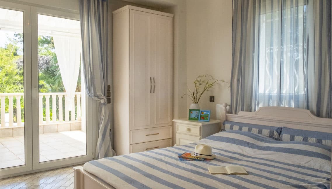 Gorgeous Beachfront Villa in Halkidiki, Beachfront Villa in Halkidiki, Beachfront Real Estate, Sea front villa in Kassandra, Villa on the sea Halkidiki 42