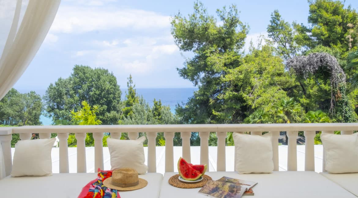 Gorgeous Beachfront Villa in Halkidiki, Beachfront Villa in Halkidiki, Beachfront Real Estate, Sea front villa in Kassandra, Villa on the sea Halkidiki 51