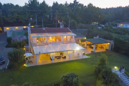 Gorgeous Beachfront Villa in Halkidiki, Beachfront Villa in Halkidiki, Beachfront Real Estate, Sea front villa in Kassandra, Villa on the sea Halkidiki 7