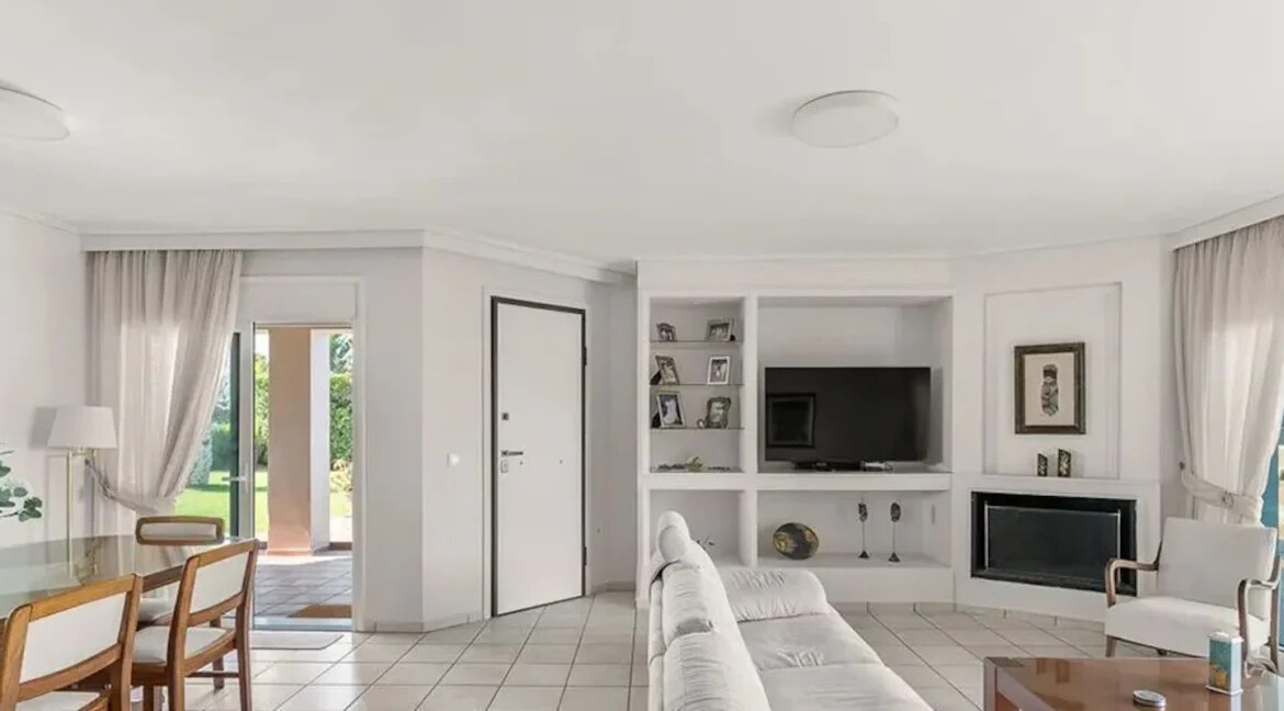 Luxury Seaview Villa for Sale in Lagonissi, Athens 12