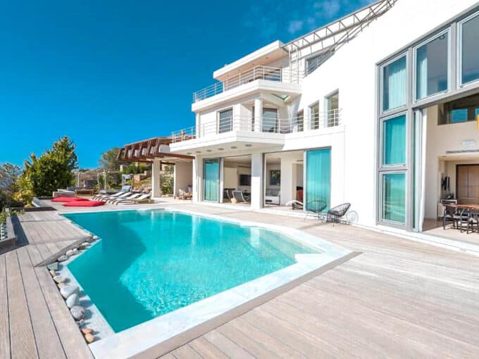 Luxury Villa with Pool For Sale Attica, Athens Villas