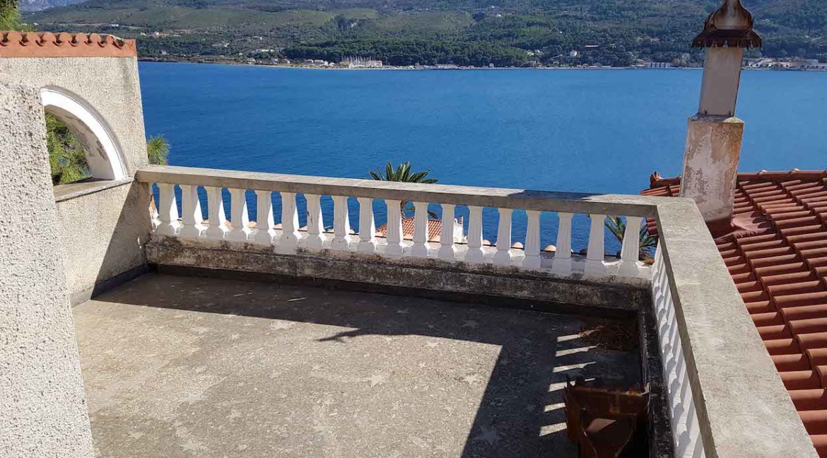 Old Villa in Samos to restore, by the sea Greek Exclusive